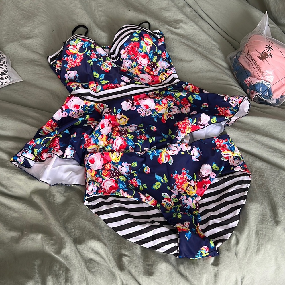 Beachsissi Tankini Swimsuit (XL)
